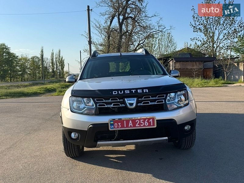 Внедорожник / Кроссовер Dacia Duster 2016 в Новоархангельске