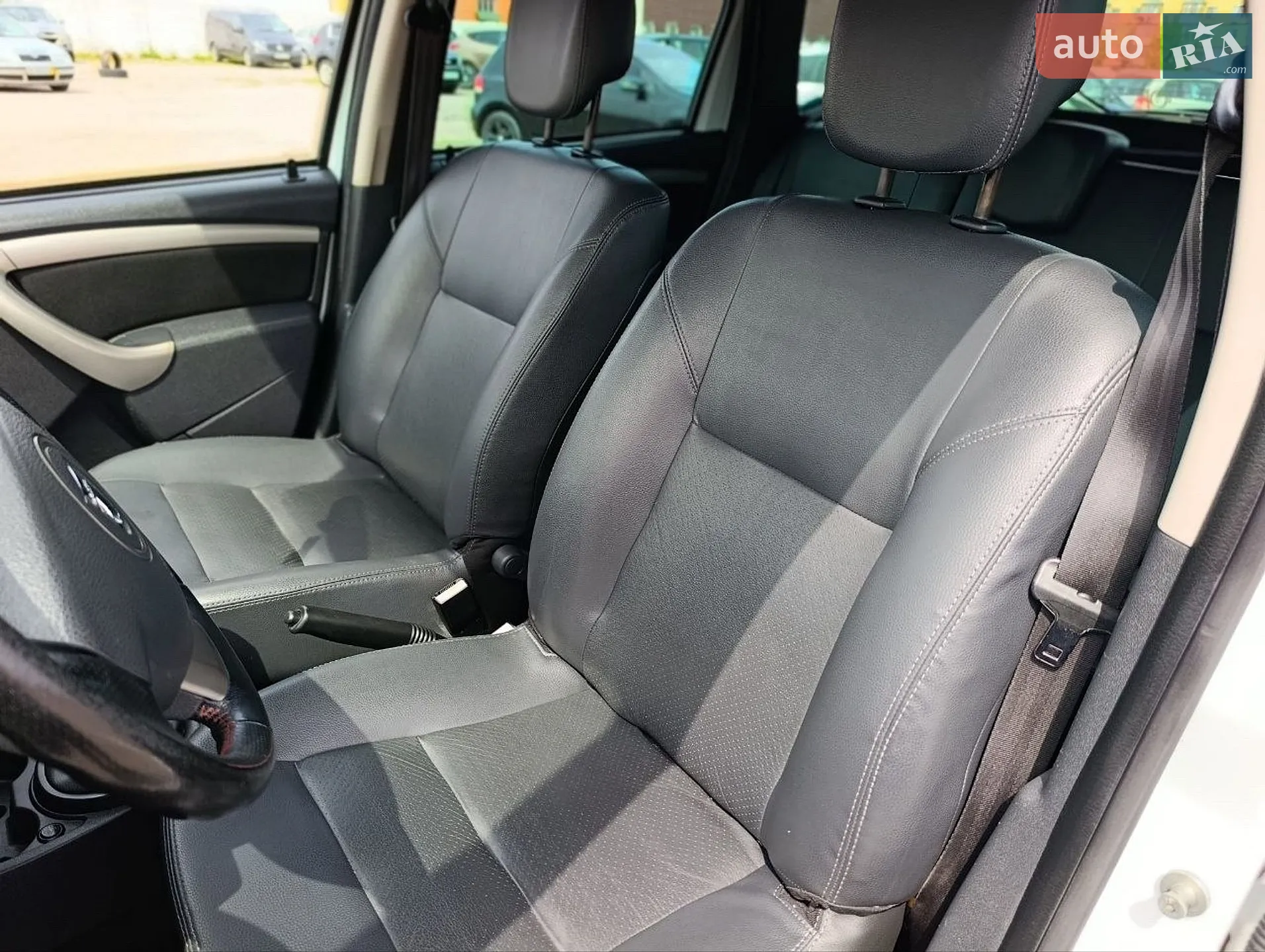 2013 Dacia Duster - мініатюра 14