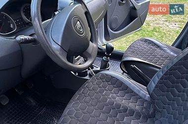Позашляховик / Кросовер Dacia Duster 2011 в Славуті