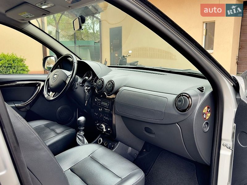 Внедорожник / Кроссовер Dacia Duster 2012 в Хороле фото 34 Внедорожник / Кроссовер Dacia Duster 2012 в Хороле
