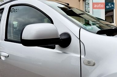 Внедорожник / Кроссовер Dacia Duster 2012 в Хороле фото 70 Внедорожник / Кроссовер Dacia Duster 2012 в Хороле