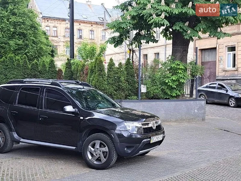 Dacia Duster 2012
