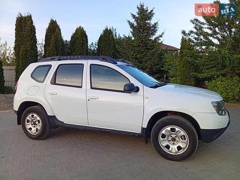 Внедорожник / Кроссовер Dacia Duster 2014 в Белогорье