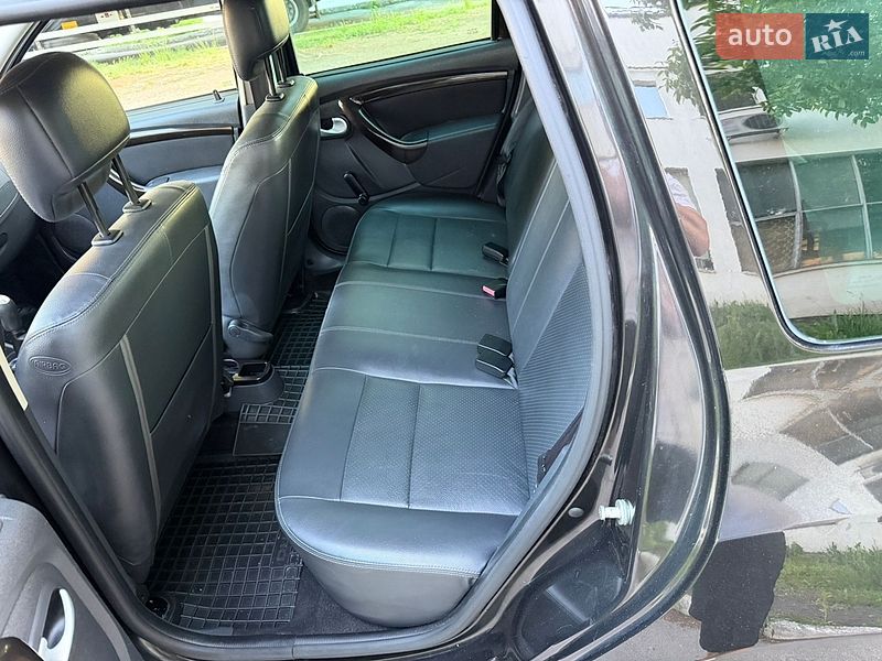 Позашляховик / Кросовер Dacia Duster 2011 в Вінниці