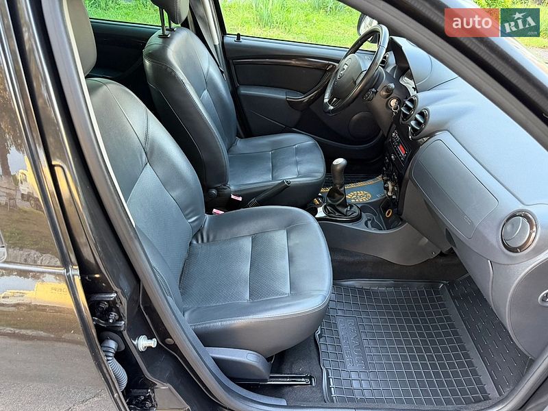 Позашляховик / Кросовер Dacia Duster 2011 в Вінниці