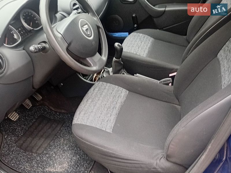 Внедорожник / Кроссовер Dacia Duster 2010 в Кицмани