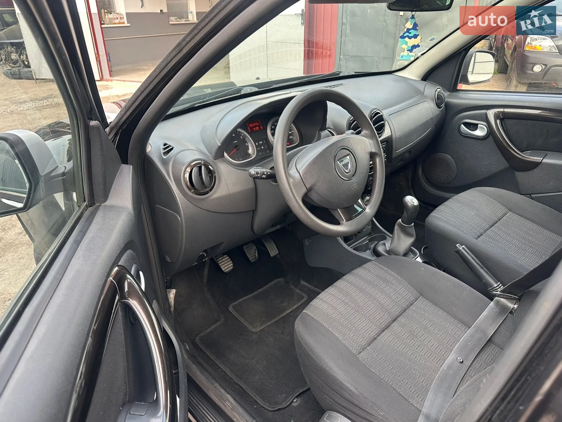 2010 Dacia Duster - мініатюра 9