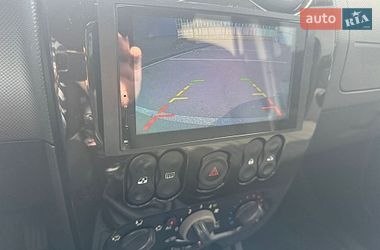 Позашляховик / Кросовер Dacia Duster 2011 в Кам'янському