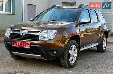 Позашляховик / Кросовер Dacia Duster 2011 в Луцьку