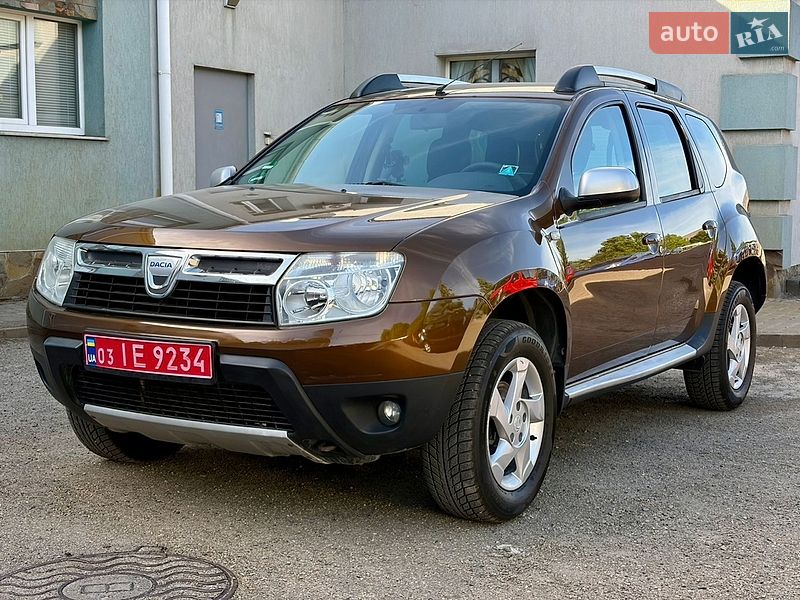Позашляховик / Кросовер Dacia Duster 2011 в Луцьку