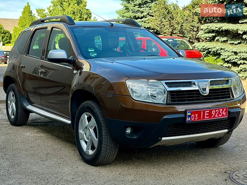 Позашляховик / Кросовер Dacia Duster 2011 в Луцьку