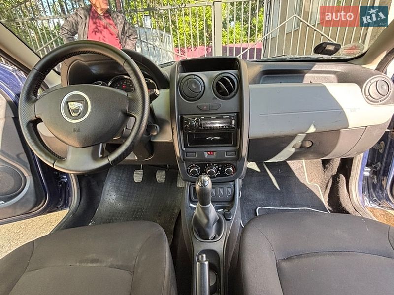 Позашляховик / Кросовер Dacia Duster 2014 в Сараті