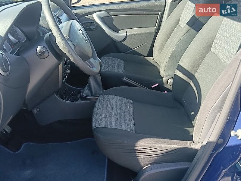 Внедорожник / Кроссовер Dacia Duster 2012 в Клевани