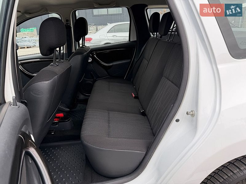 Позашляховик / Кросовер Dacia Duster 2010 в Луцьку