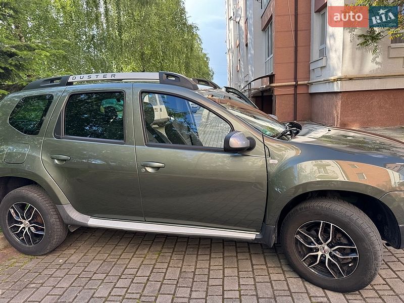 Внедорожник / Кроссовер Dacia Duster 2015 в Ивано-Франковске