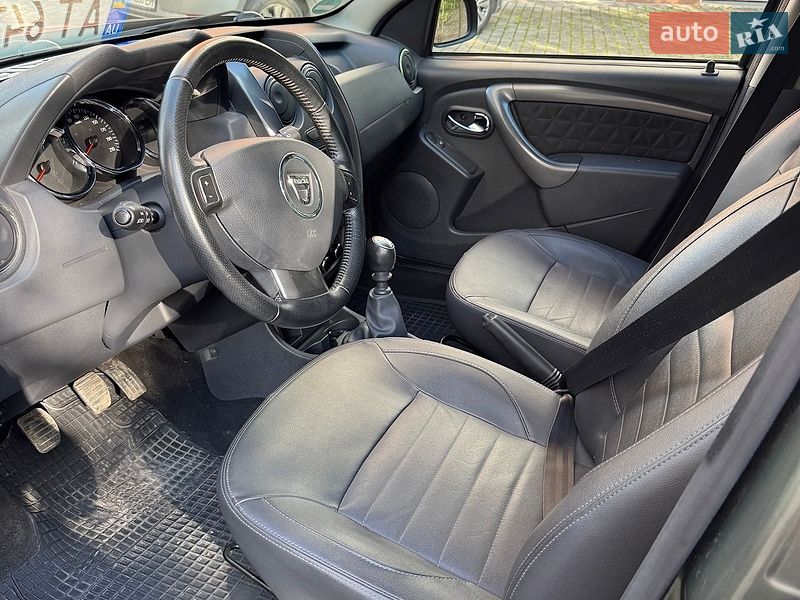 Внедорожник / Кроссовер Dacia Duster 2015 в Ивано-Франковске