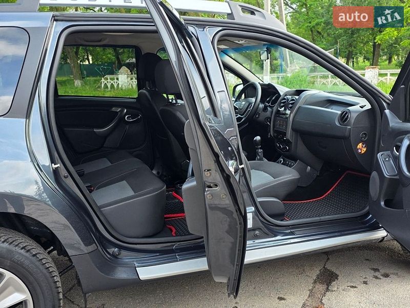 Позашляховик / Кросовер Dacia Duster 2017 в Новоархангельську