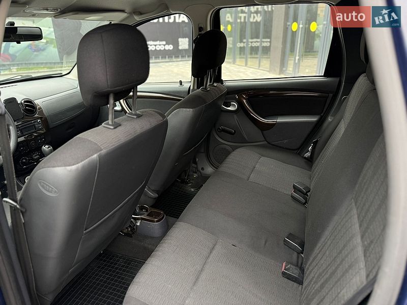Внедорожник / Кроссовер Dacia Duster 2012 в Полтаве