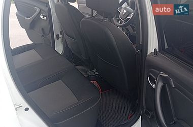 Позашляховик / Кросовер Dacia Duster 2017 в Золотоноші