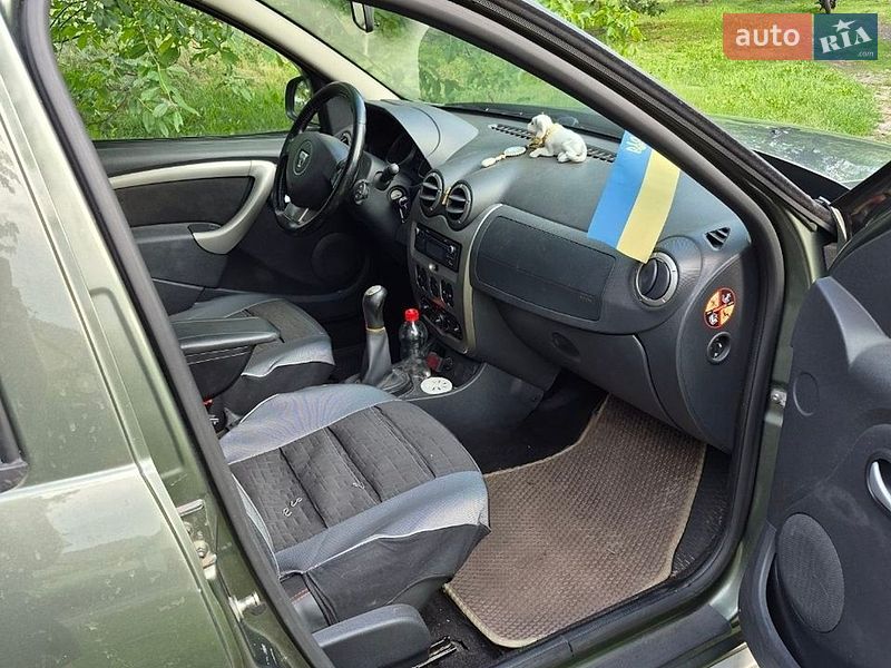 Позашляховик / Кросовер Dacia Duster 2013 в Ніжині