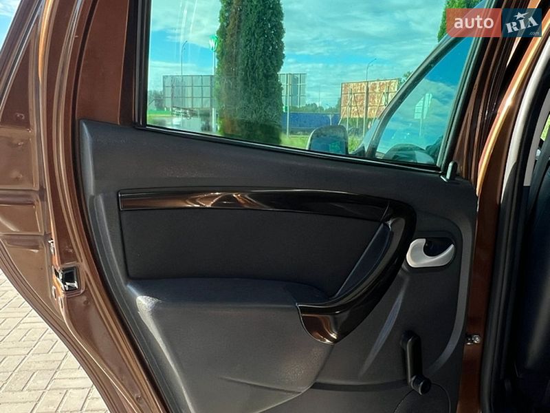 Внедорожник / Кроссовер Dacia Duster 2011 в Дубно фото 15 Внедорожник / Кроссовер Dacia Duster 2011 в Дубно