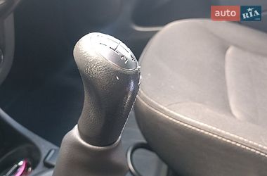 Позашляховик / Кросовер Dacia Duster 2015 в Харкові