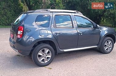 Позашляховик / Кросовер Dacia Duster 2015 в Харкові
