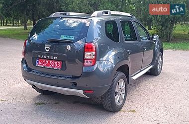 Позашляховик / Кросовер Dacia Duster 2015 в Харкові
