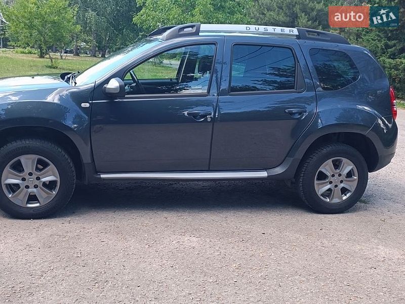 Позашляховик / Кросовер Dacia Duster 2015 в Харкові