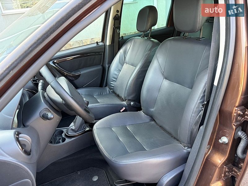 Внедорожник / Кроссовер Dacia Duster 2011 в Луцке