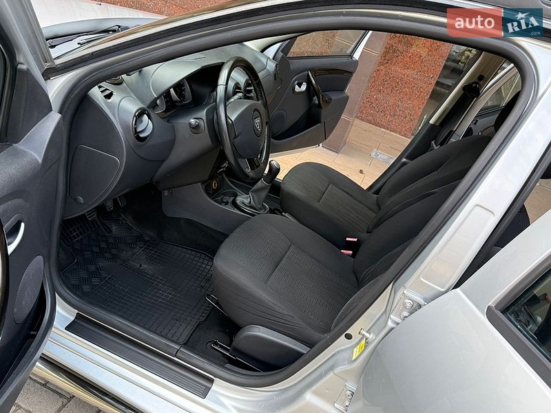Внедорожник / Кроссовер Dacia Duster 2010 в Харькове