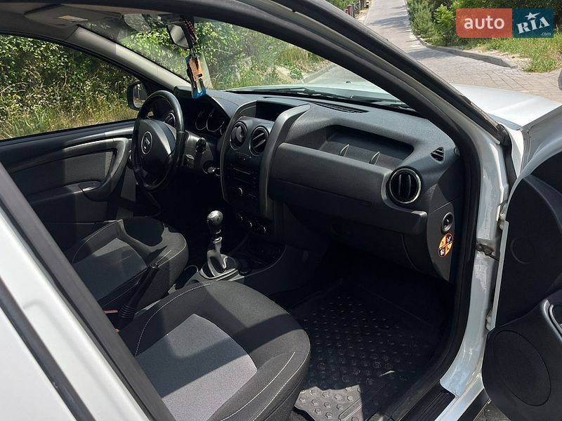 Внедорожник / Кроссовер Dacia Duster 2016 в Львове фото 12 Внедорожник / Кроссовер Dacia Duster 2016 в Львове