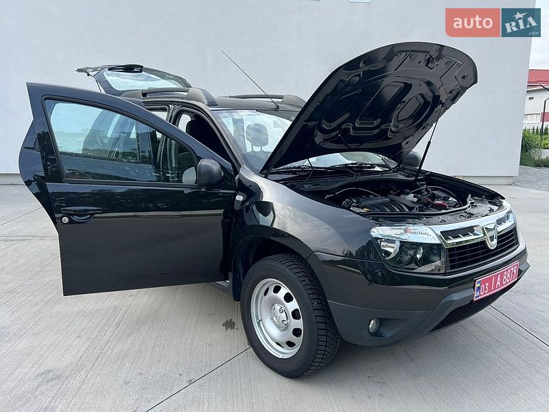 Позашляховик / Кросовер Dacia Duster 2011 в Луцьку