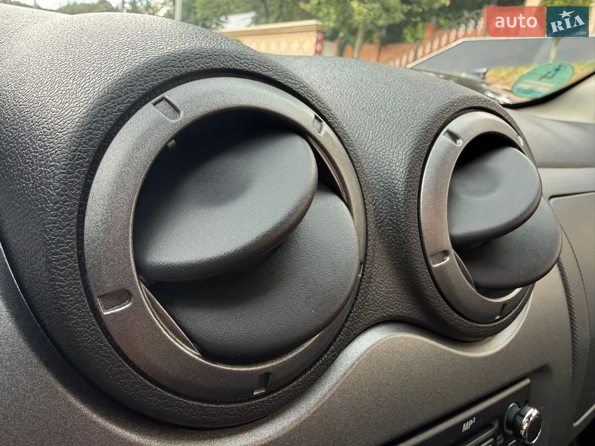 2013 Dacia Duster - мініатюра 118
