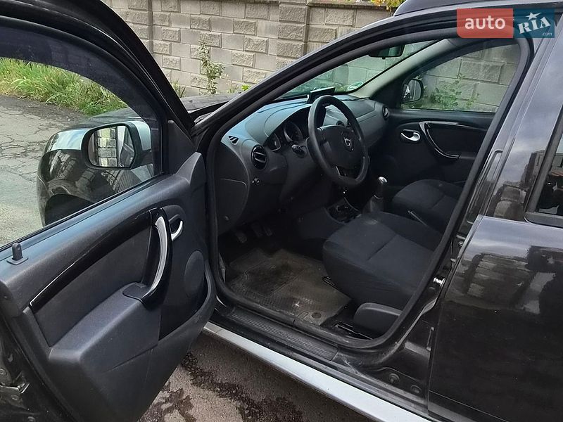 Позашляховик / Кросовер Dacia Duster 2010 в Рівному