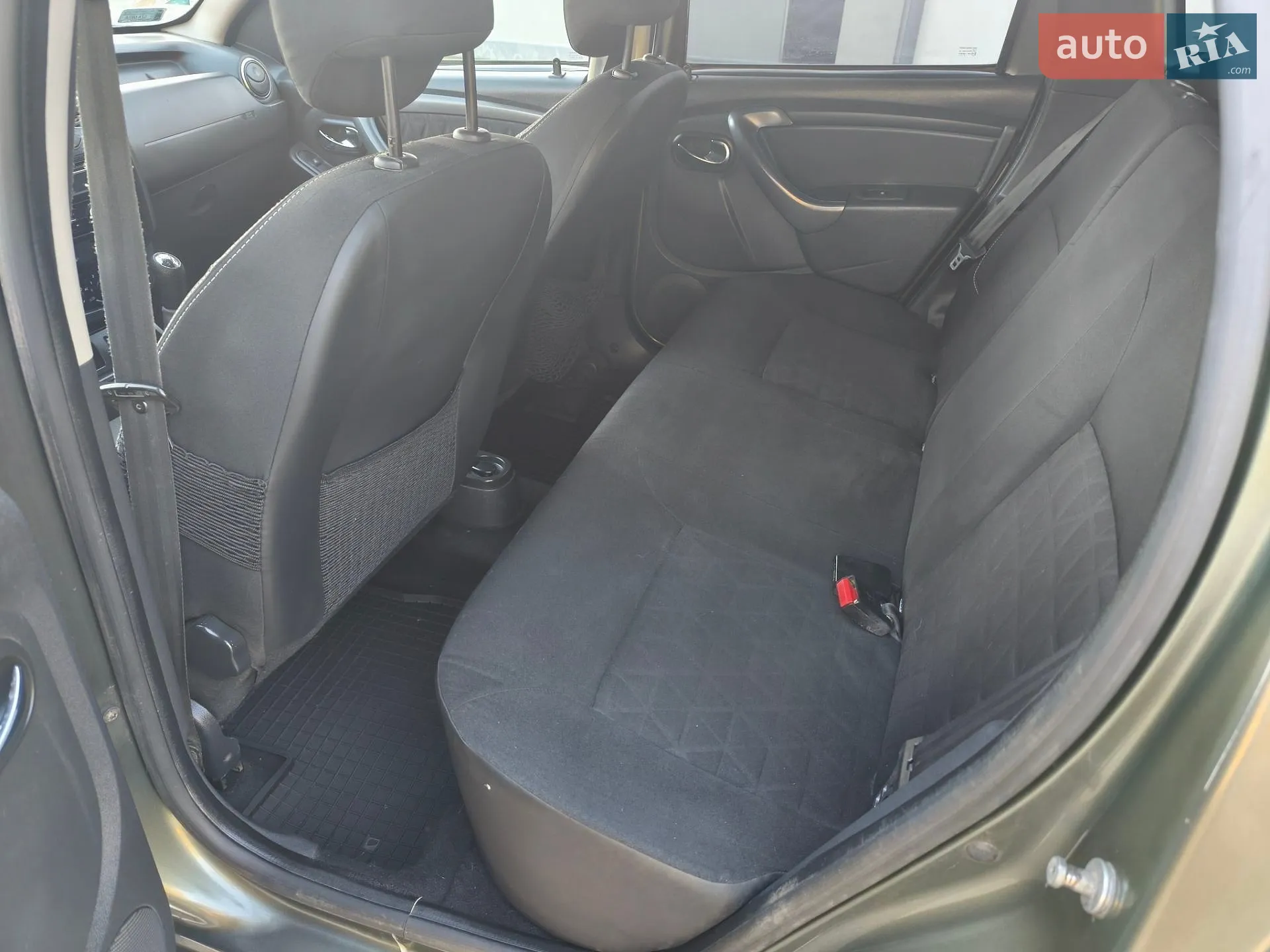 2015 Dacia Duster - мініатюра 14
