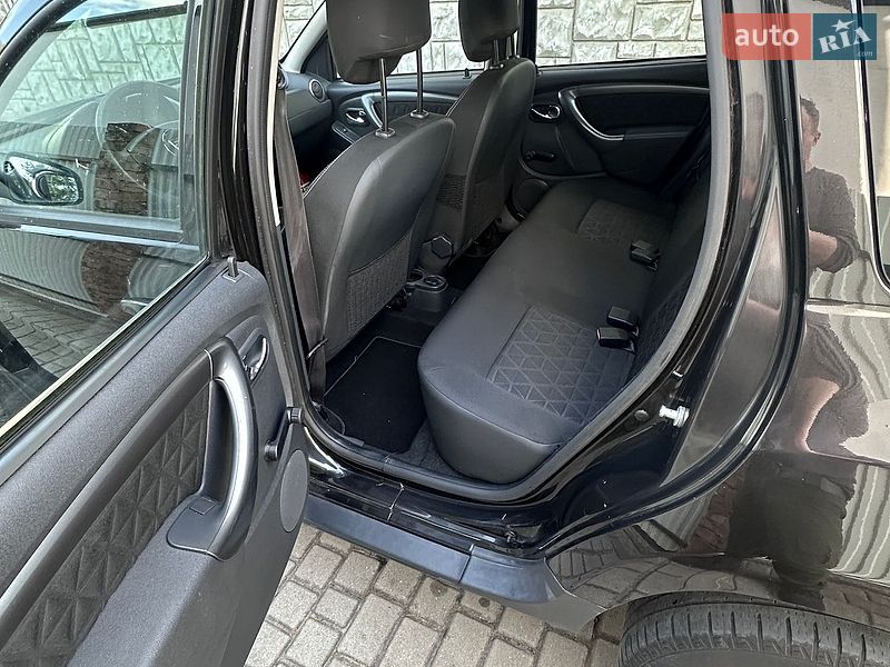 Внедорожник / Кроссовер Dacia Duster 2014 в Луцке фото 11 Внедорожник / Кроссовер Dacia Duster 2014 в Луцке