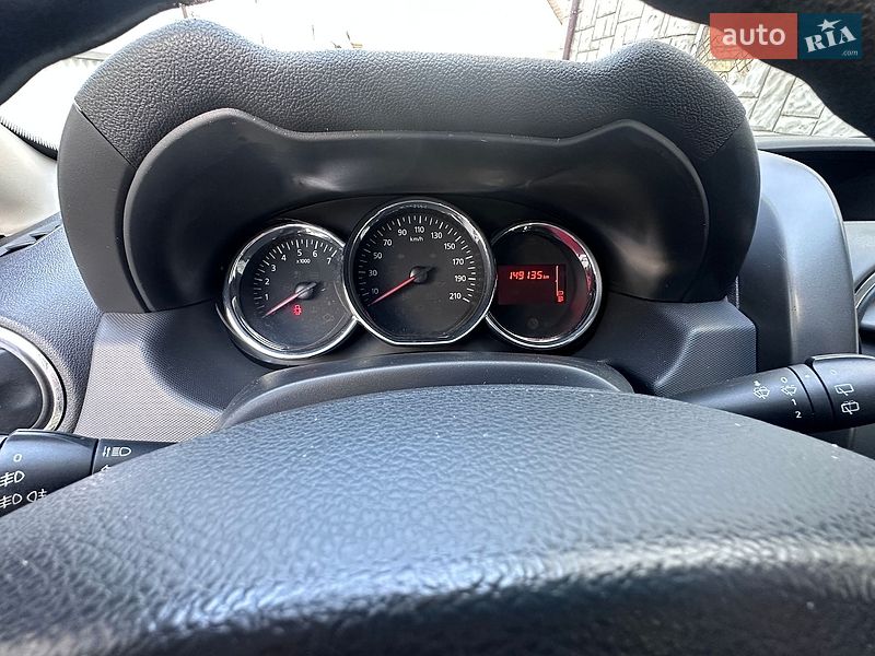 Внедорожник / Кроссовер Dacia Duster 2014 в Луцке фото 16 Внедорожник / Кроссовер Dacia Duster 2014 в Луцке