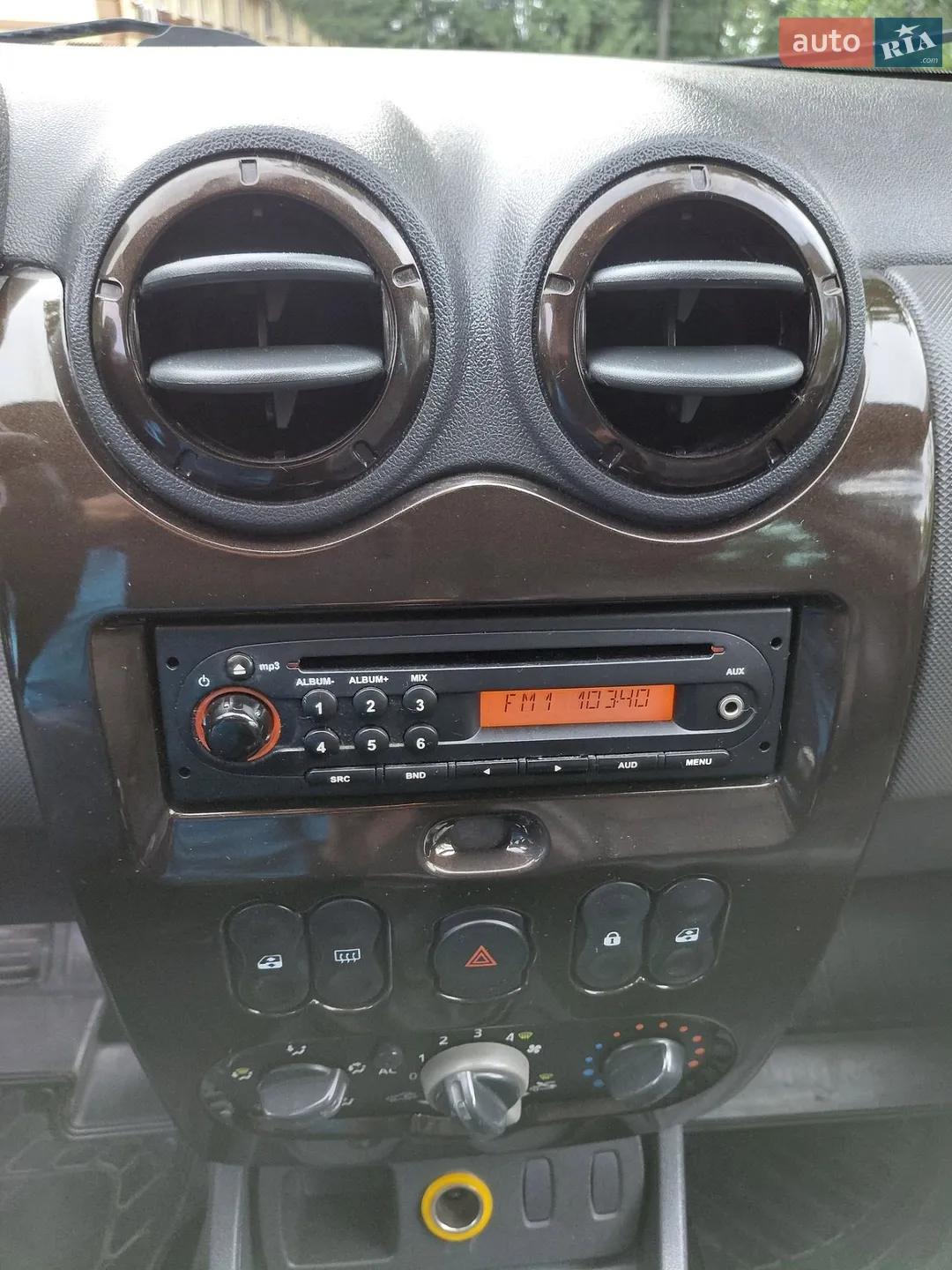 2011 Dacia Duster - мініатюра 86