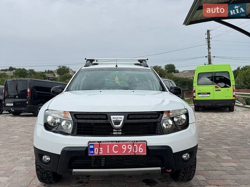Позашляховик / Кросовер Dacia Duster 2013 в Великій Багачці