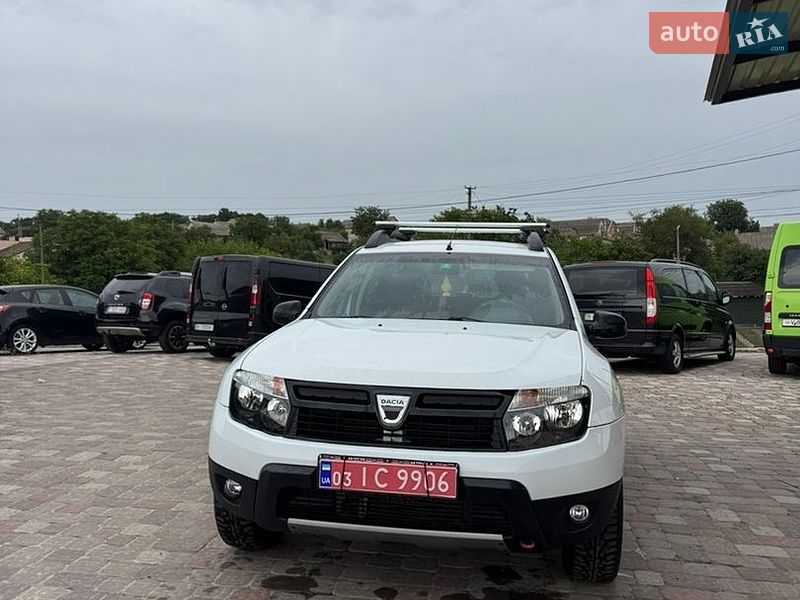 Позашляховик / Кросовер Dacia Duster 2013 в Великій Багачці