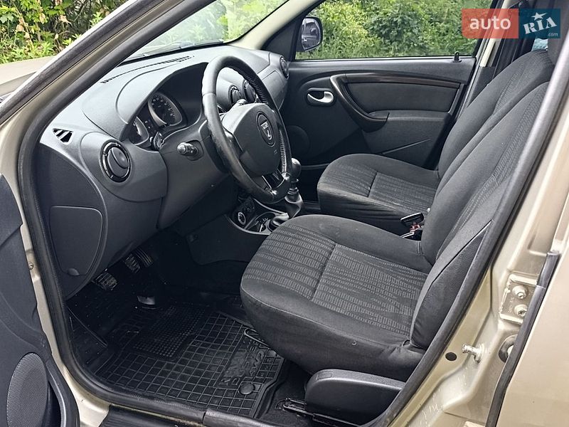 Внедорожник / Кроссовер Dacia Duster 2011 в Коломые