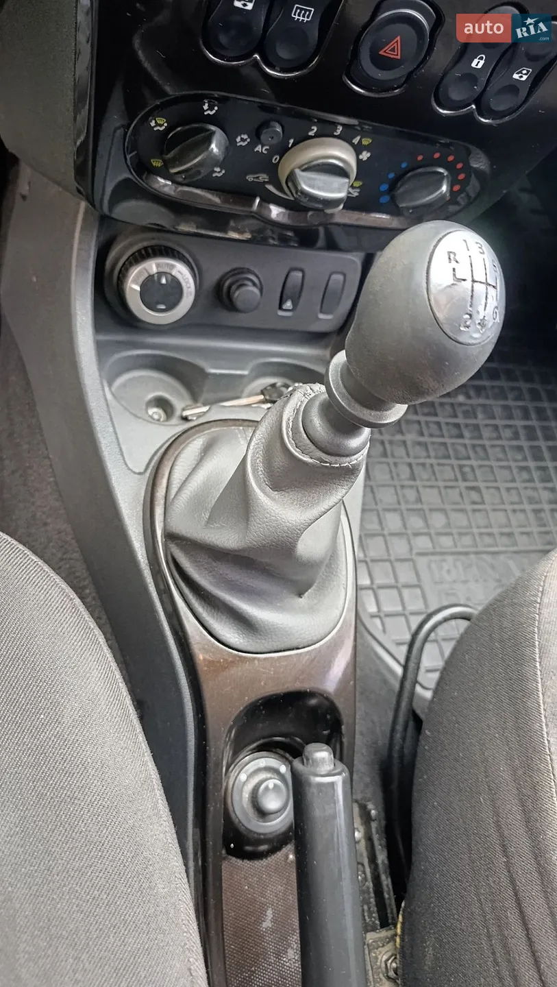 2011 Dacia Duster - мініатюра 12