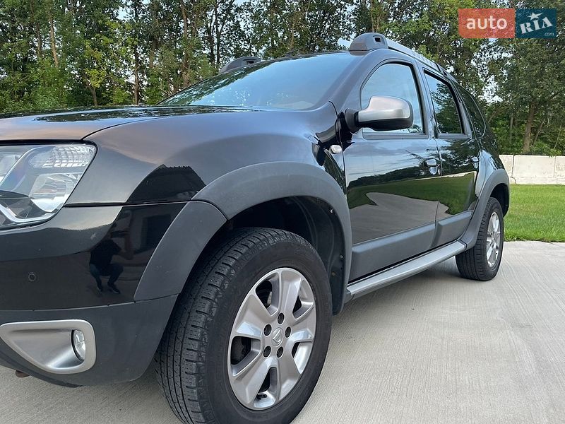 Позашляховик / Кросовер Dacia Duster 2016 в Луцьку