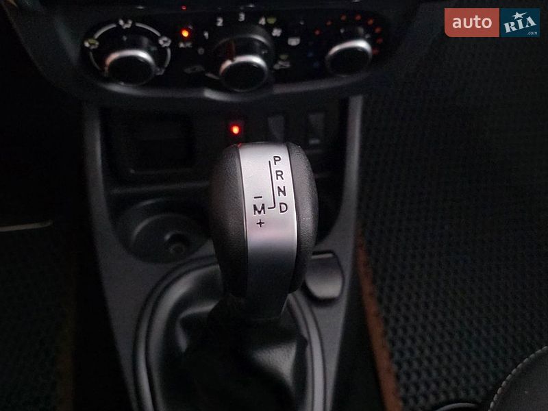 Позашляховик / Кросовер Dacia Duster 2017 в Новоархангельську