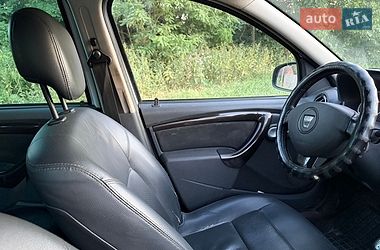 Позашляховик / Кросовер Dacia Duster 2012 в Переяславі