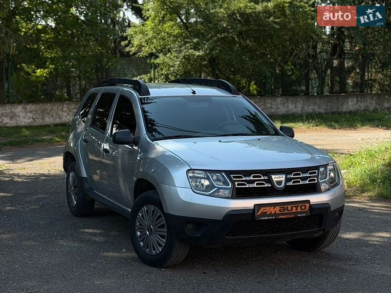 Позашляховик / Кросовер Dacia Duster 2016 в Бурштині