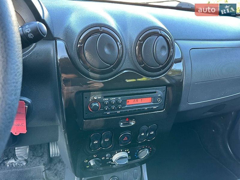 Позашляховик / Кросовер Dacia Duster 2012 в Івано-Франківську