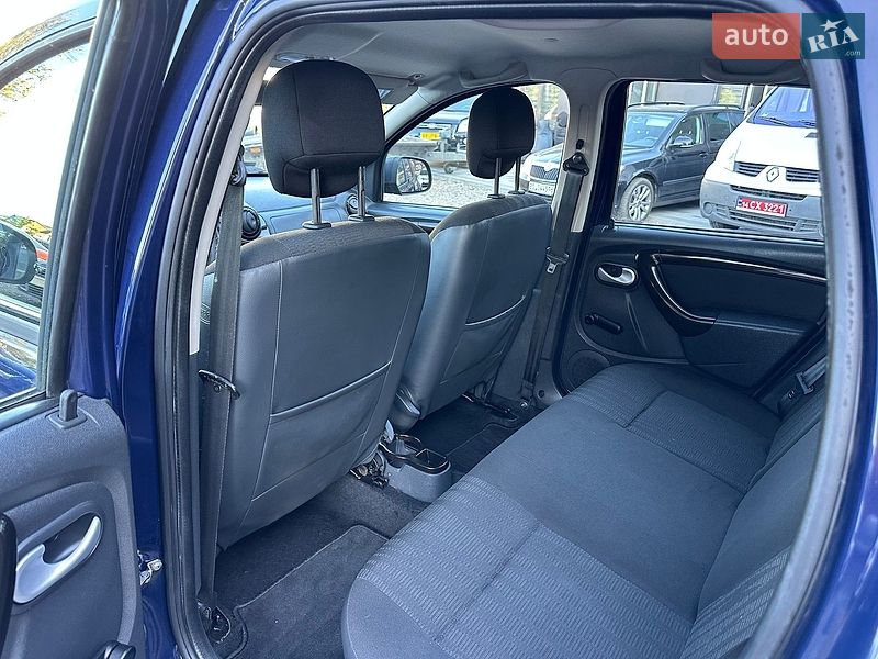 Позашляховик / Кросовер Dacia Duster 2012 в Івано-Франківську