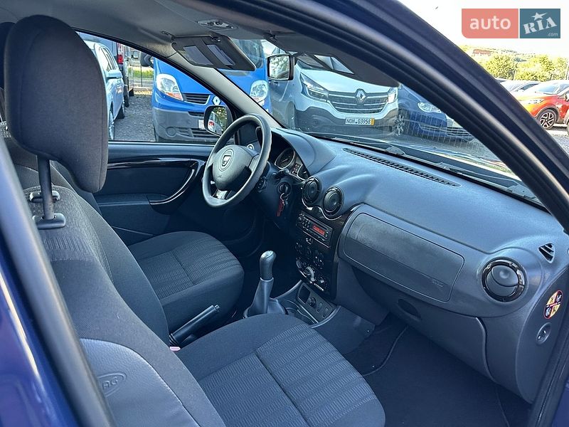 Позашляховик / Кросовер Dacia Duster 2012 в Івано-Франківську